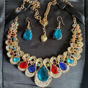 Betsey Johnson Holiday Necklace with Earings